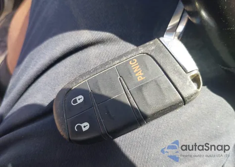 2018 Jeep Compass Latitude 4X4 из США, поврежденный, VIN 3C4NJDBB6JT154211